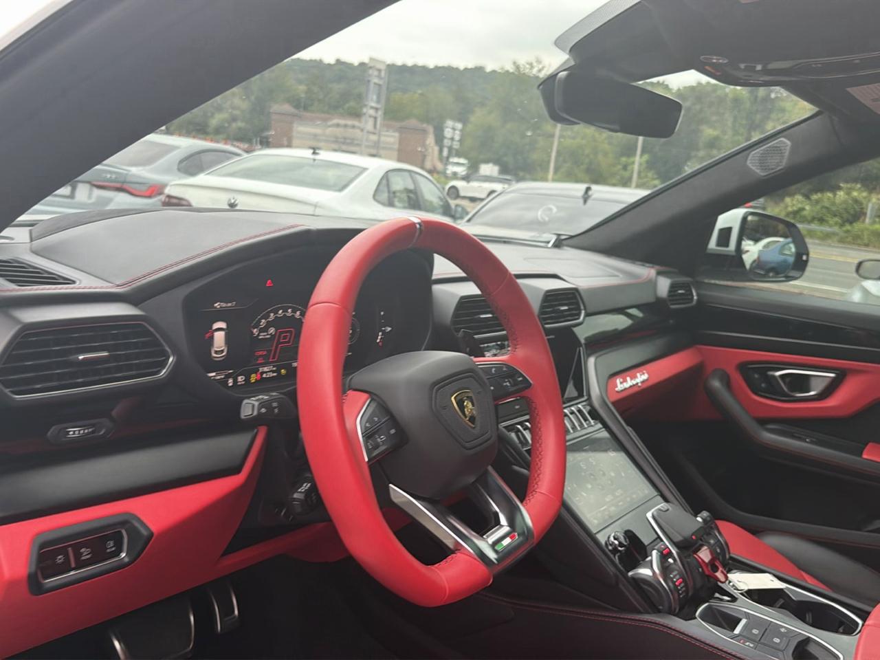 Lamborghini Urus AWD 2022