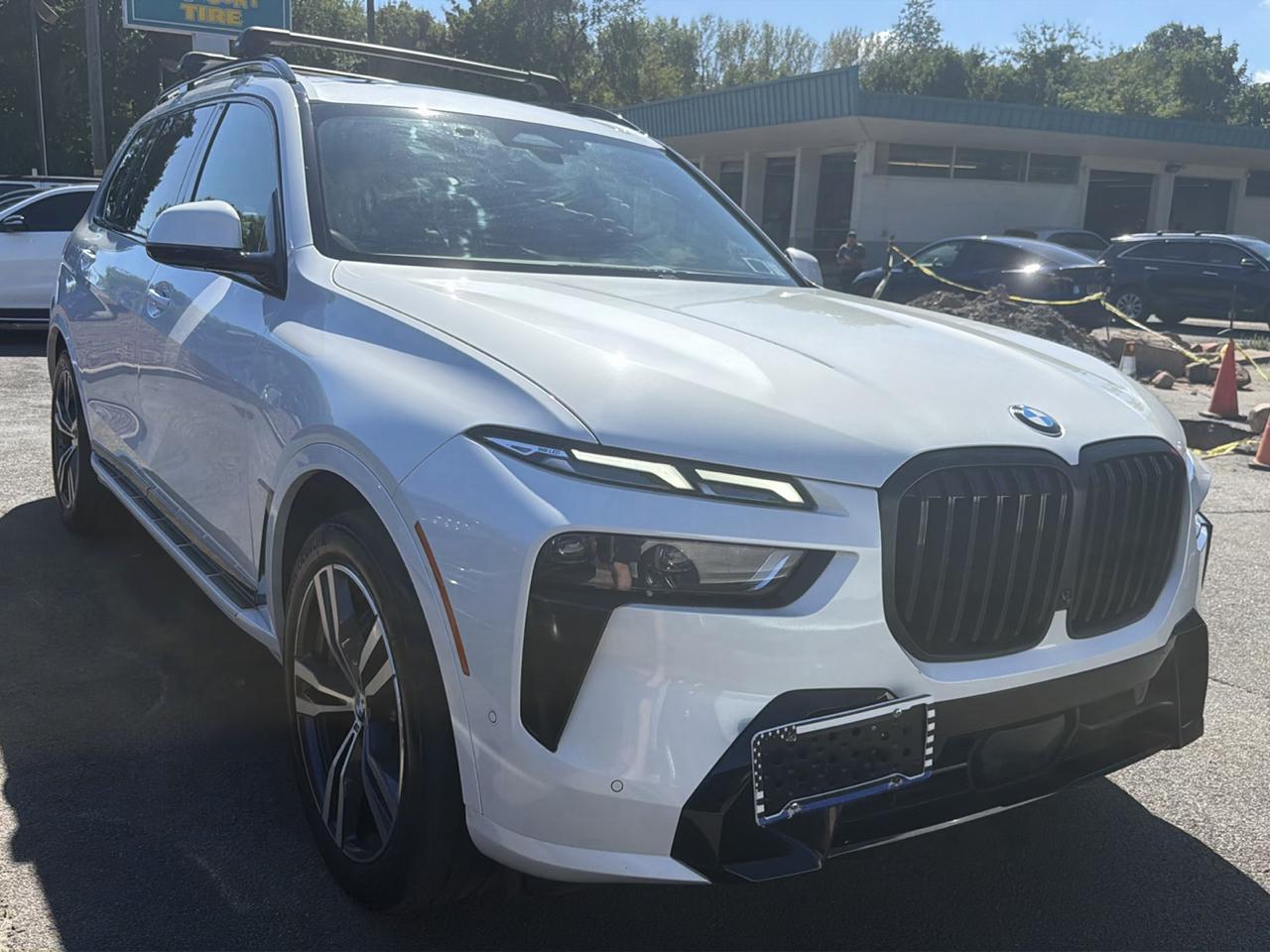 BMW X7 xDrive40i Sports Activity Vehicle 2024
