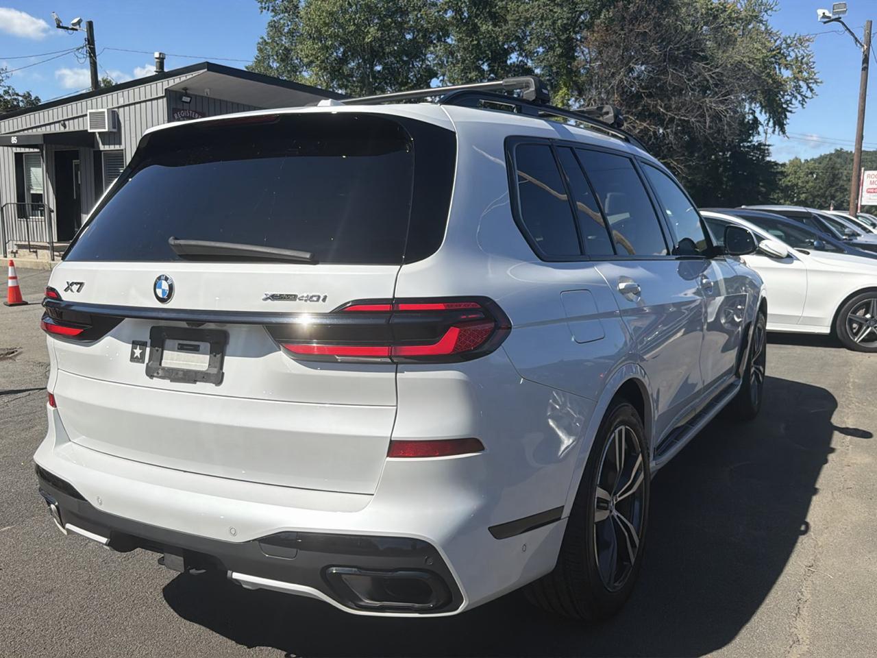 BMW X7 xDrive40i Sports Activity Vehicle 2024