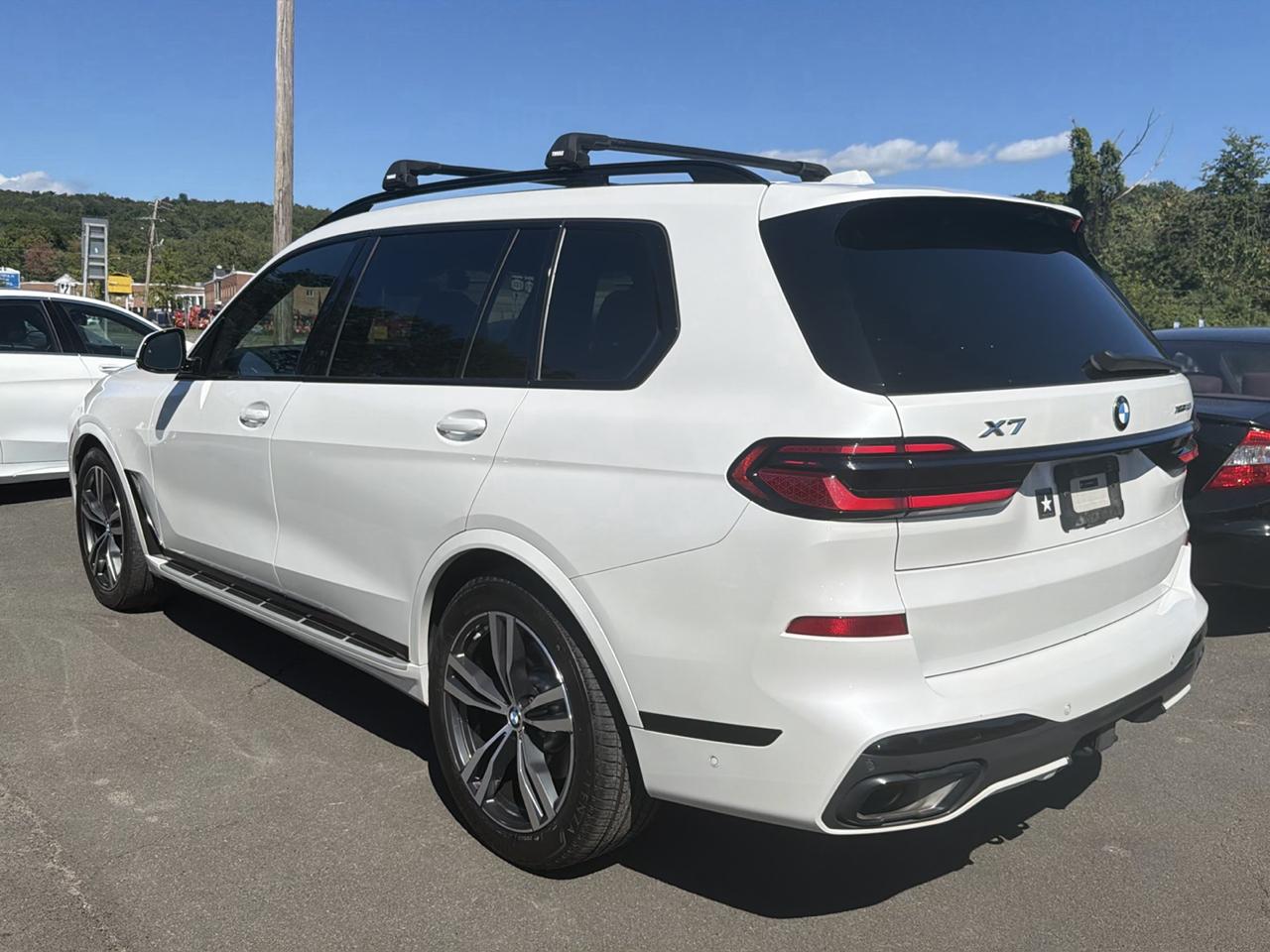 BMW X7 xDrive40i Sports Activity Vehicle 2024