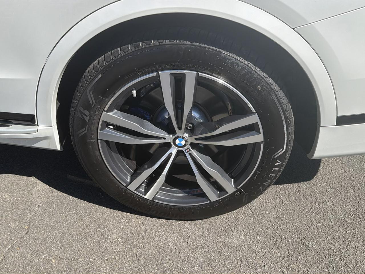 BMW X7 xDrive40i Sports Activity Vehicle 2024