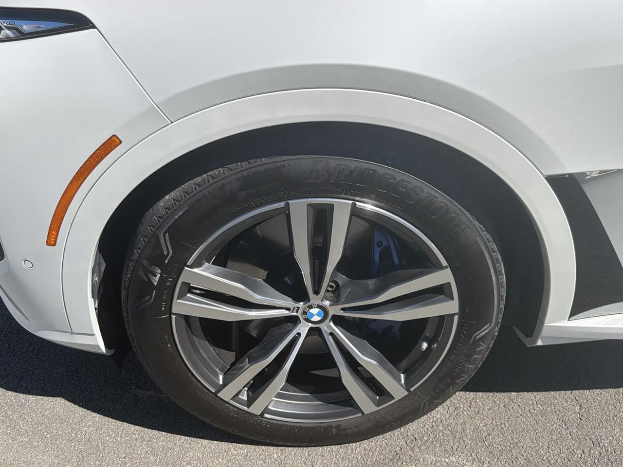 BMW X7 xDrive40i Sports Activity Vehicle 2024