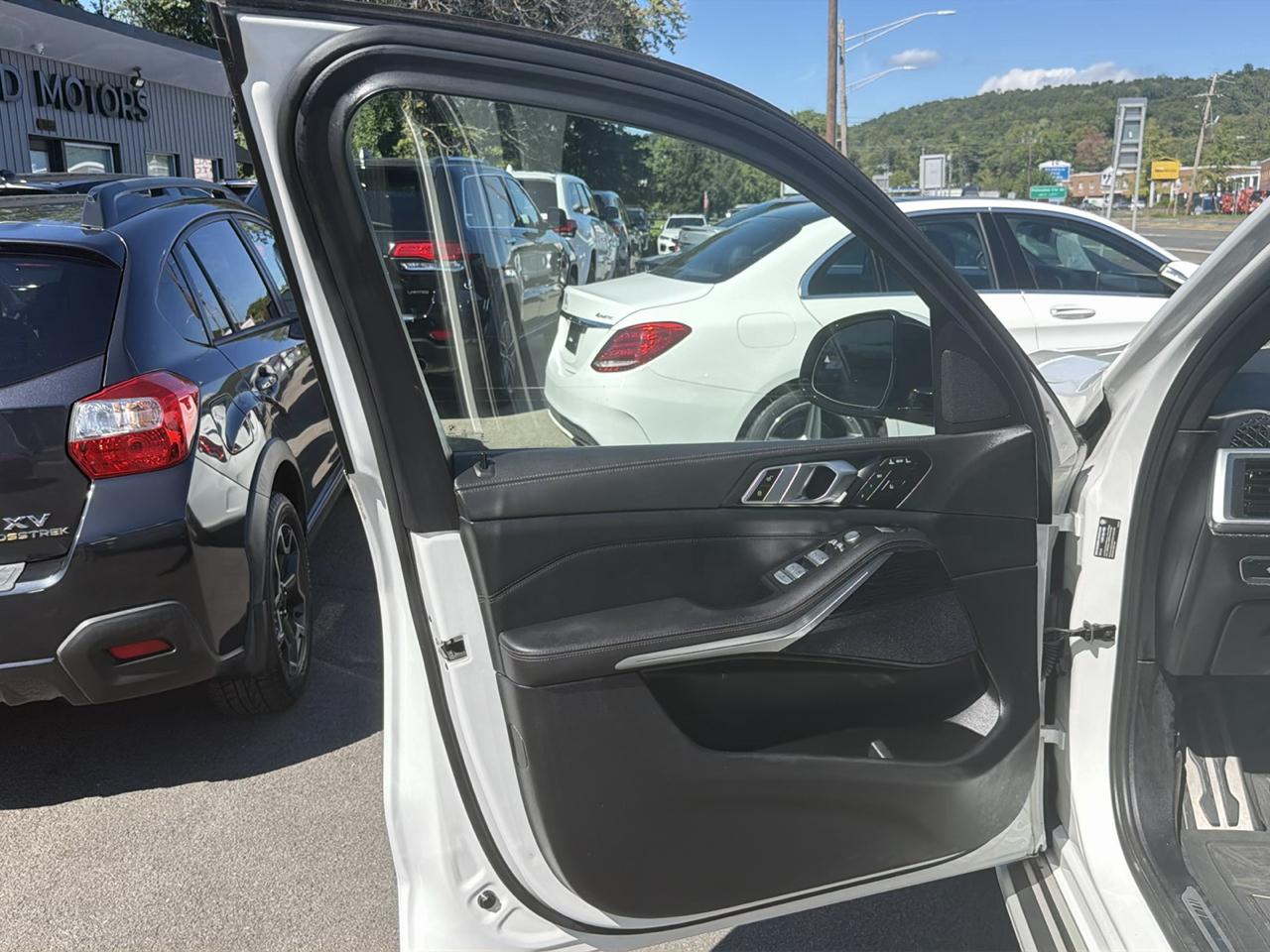 BMW X7 xDrive40i Sports Activity Vehicle 2024