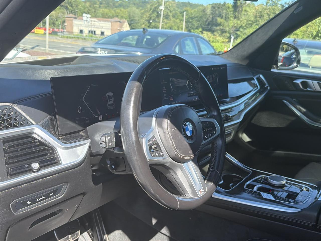 BMW X7 xDrive40i Sports Activity Vehicle 2024