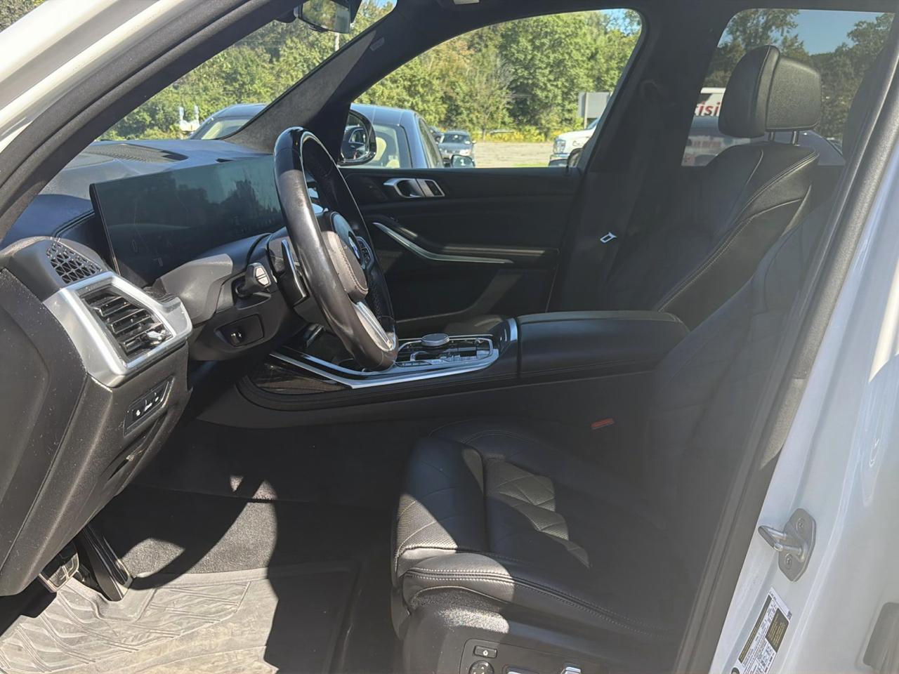BMW X7 xDrive40i Sports Activity Vehicle 2024