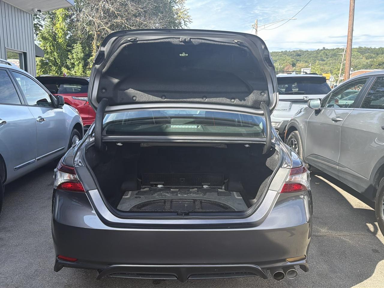 Toyota Camry SE Auto (Natl) 2024