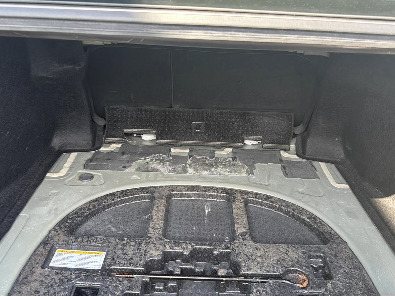 Toyota Camry SE Auto (Natl) 2024