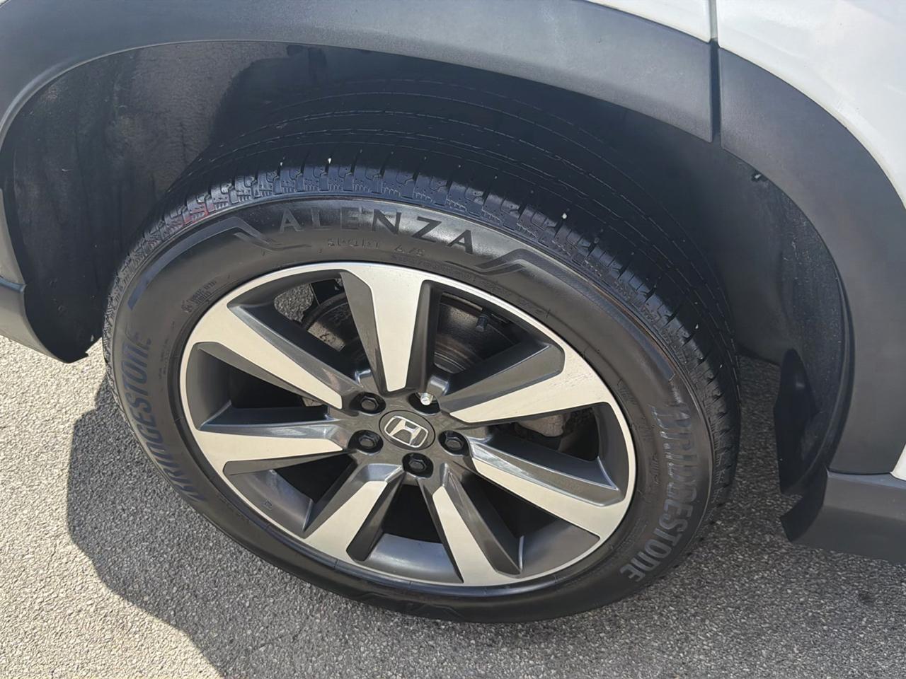 Honda Pilot Touring AWD 2024