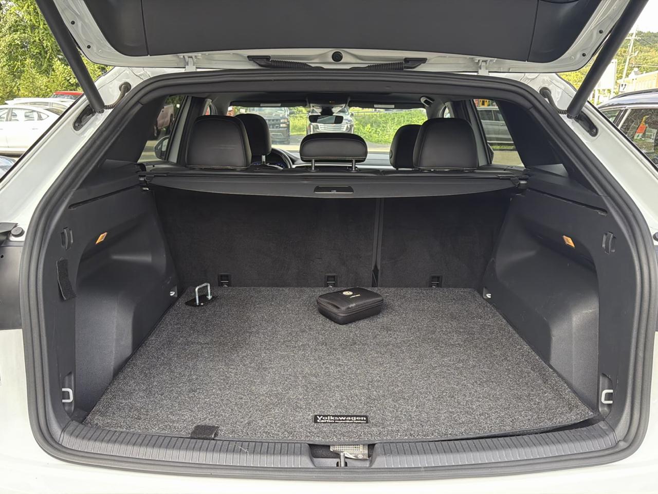 Volkswagen Atlas Cross Sport 3.6L V6 SEL Premium 4MOTION 2021