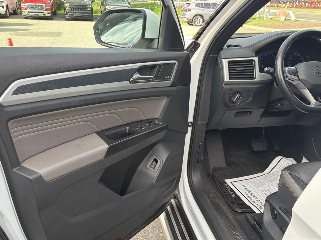 Volkswagen Atlas Cross Sport 3.6L V6 SEL Premium 4MOTION 2021