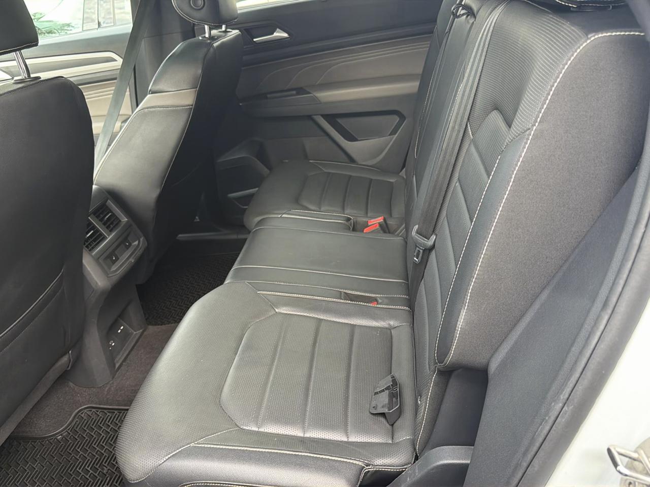 Volkswagen Atlas Cross Sport 3.6L V6 SEL Premium 4MOTION 2021