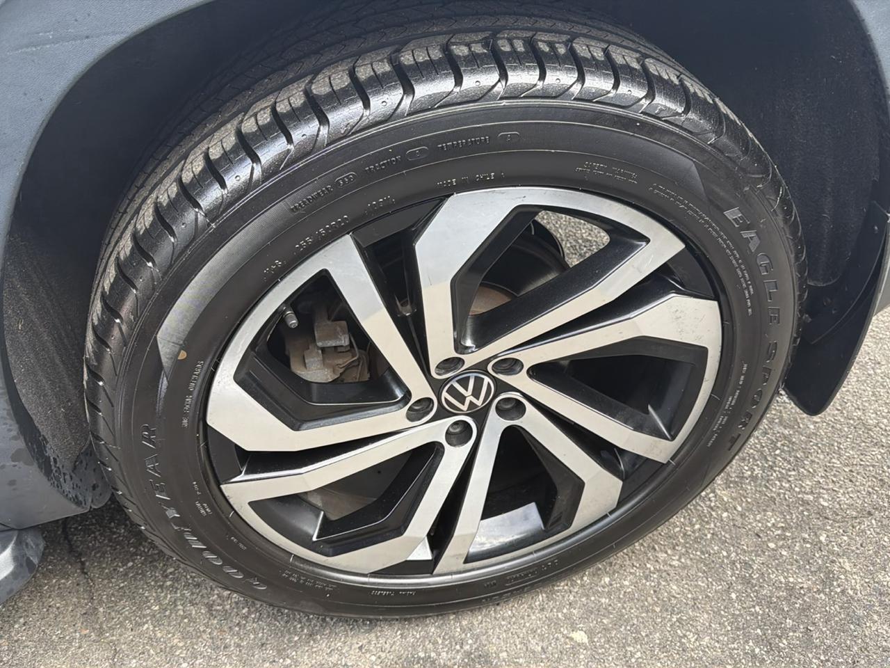 Volkswagen Atlas Cross Sport 3.6L V6 SEL Premium 4MOTION 2021
