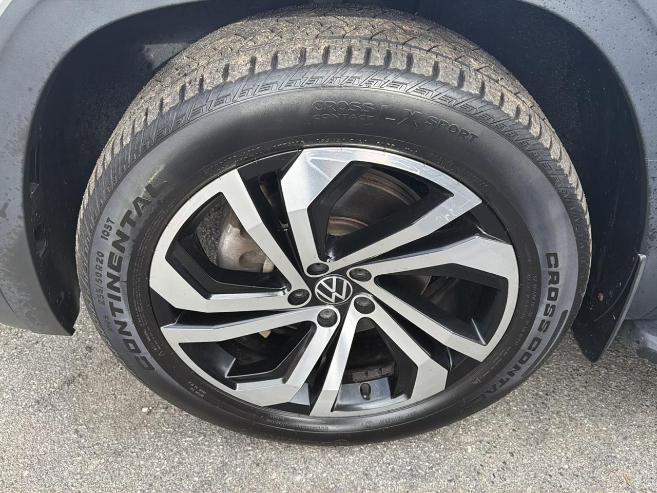 Volkswagen Atlas Cross Sport 3.6L V6 SEL Premium 4MOTION 2021