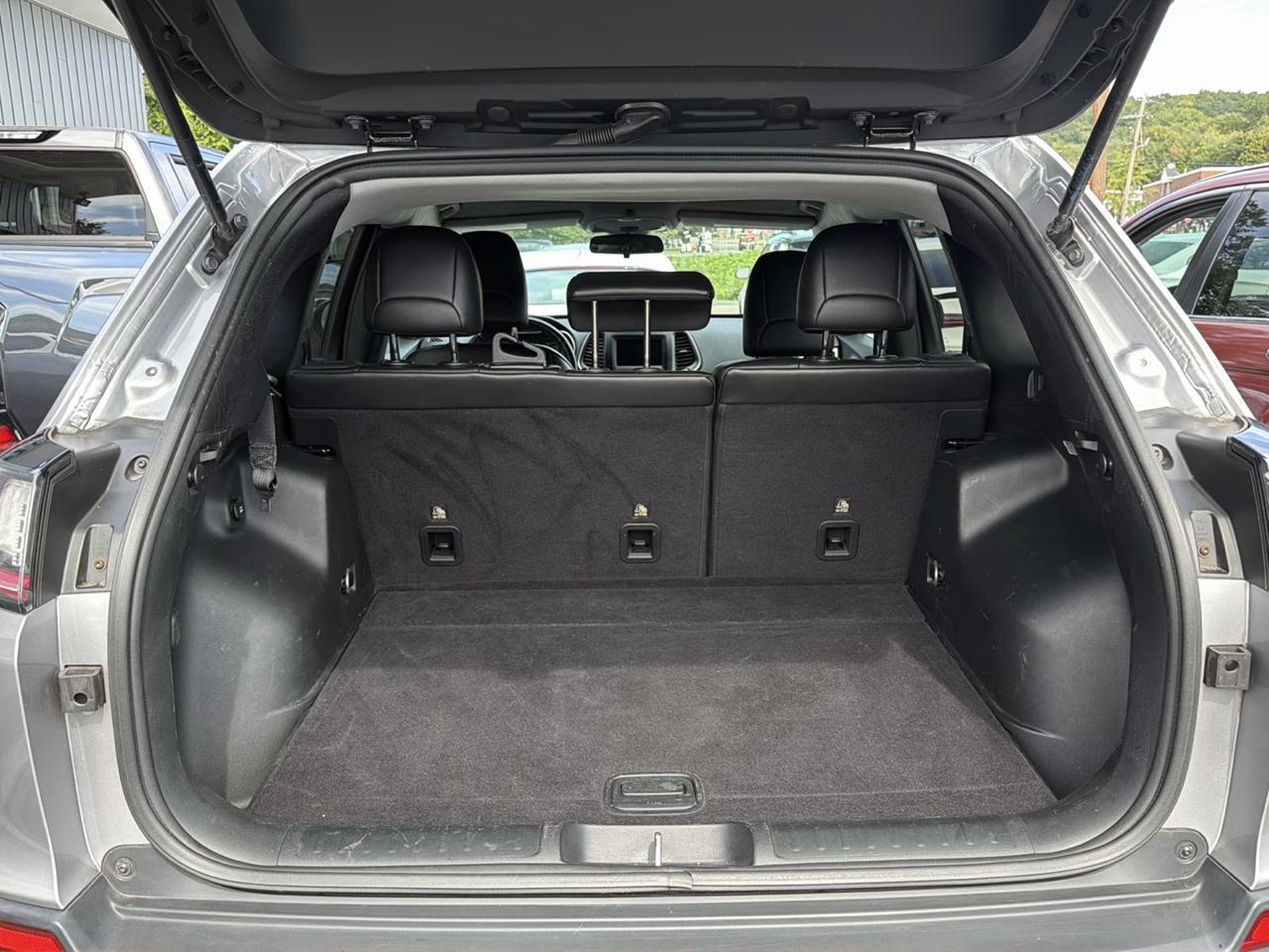 Jeep Cherokee Latitude Plus 4x4 2019