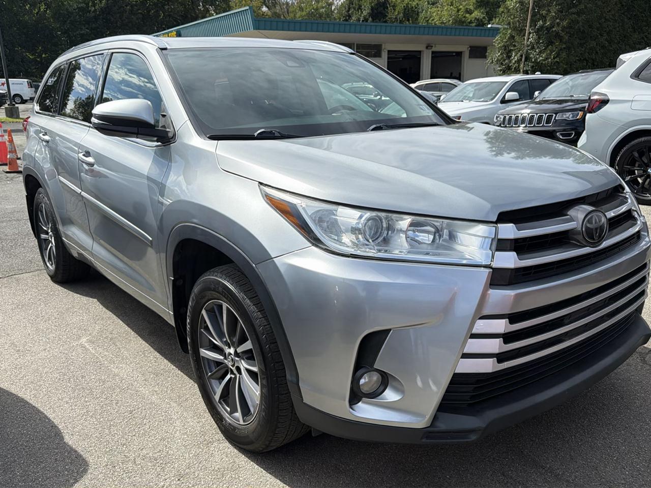 Toyota Highlander XLE V6 AWD (Natl) 2017