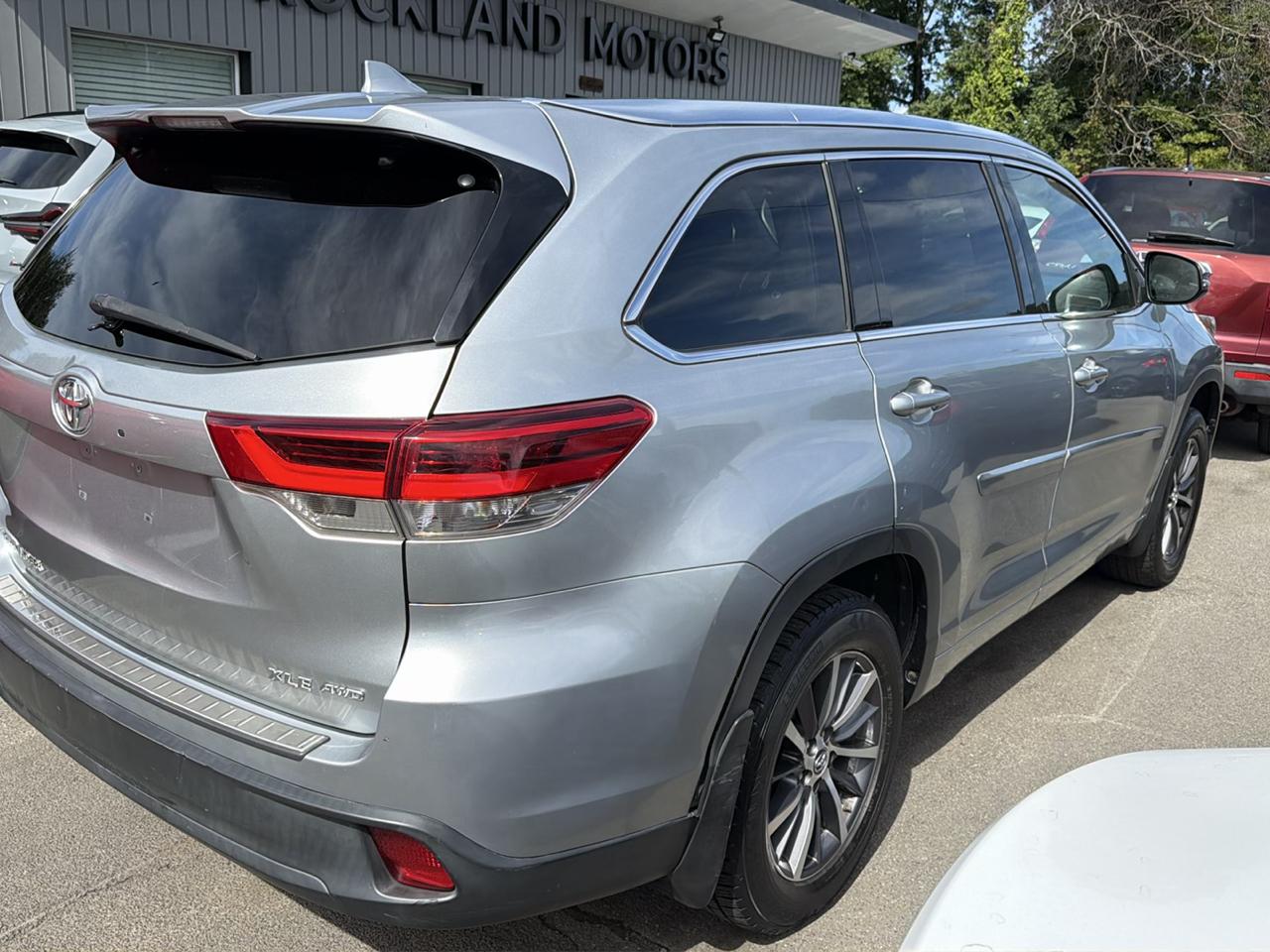 Toyota Highlander XLE V6 AWD (Natl) 2017