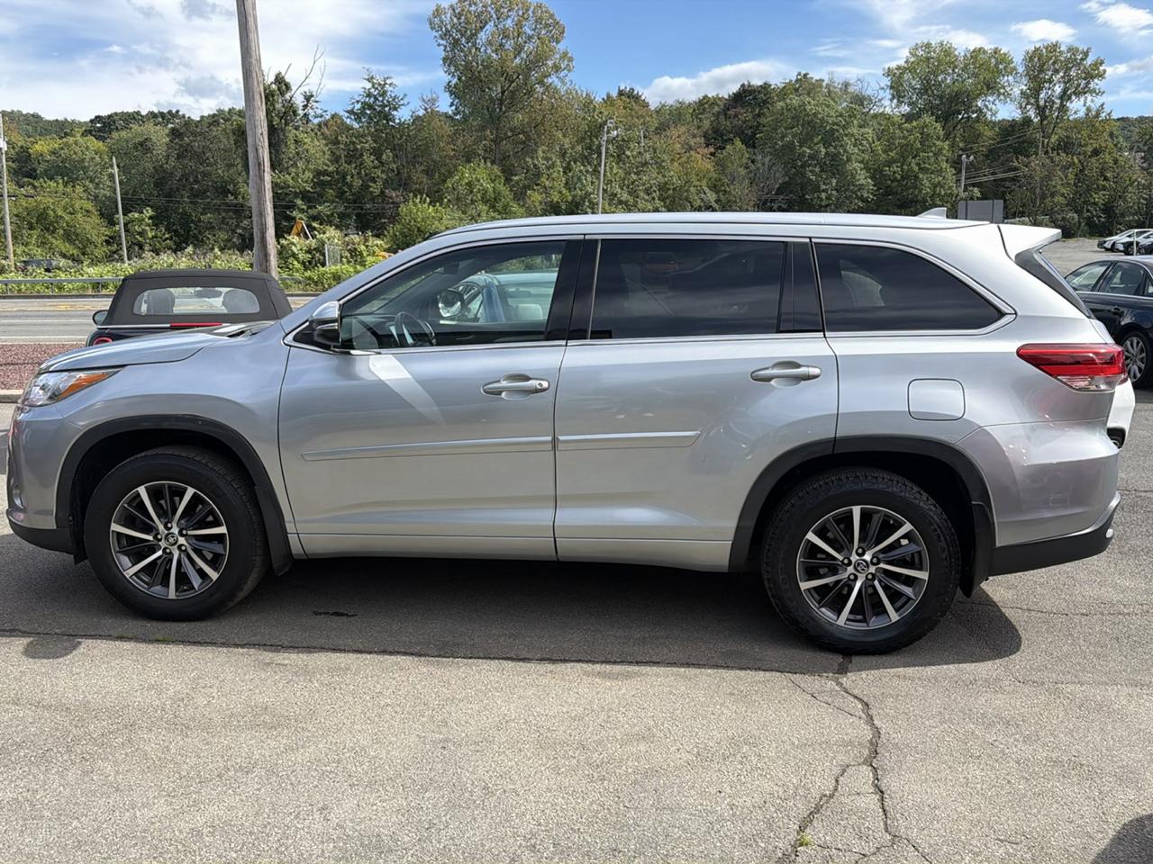 Toyota Highlander XLE V6 AWD (Natl) 2017