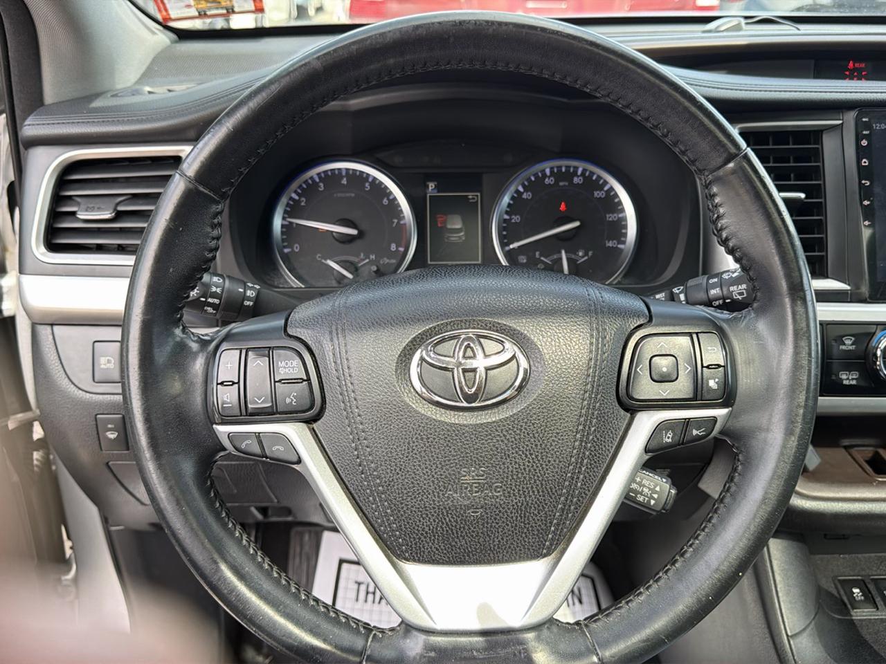 Toyota Highlander XLE V6 AWD (Natl) 2017