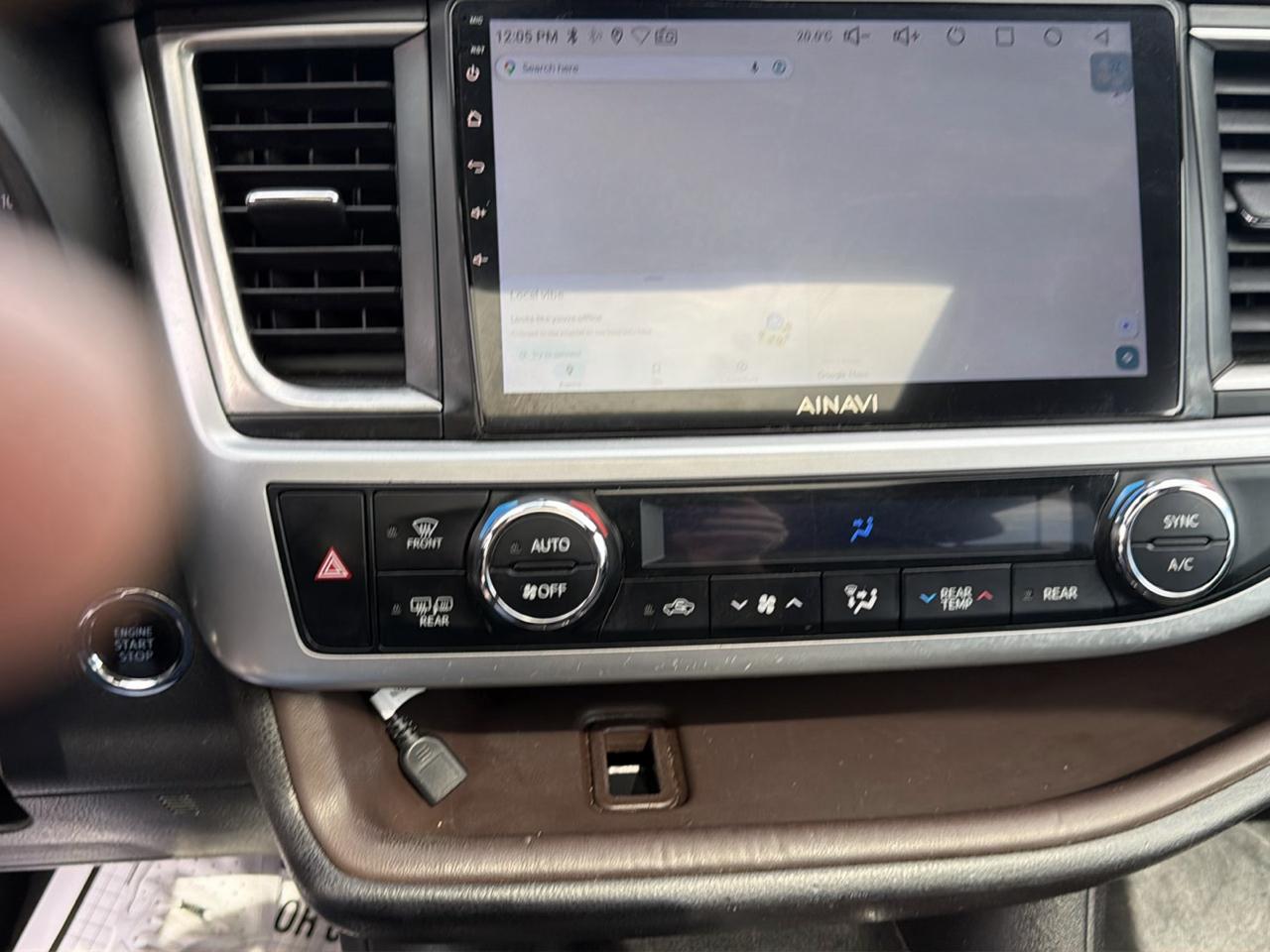 Toyota Highlander XLE V6 AWD (Natl) 2017