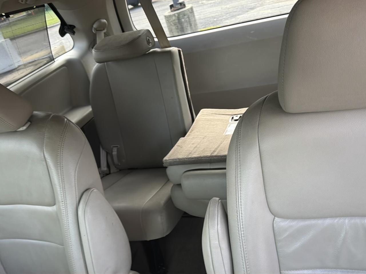 Toyota Sienna Limited Premium AWD 7-Passenger (Natl) 2017