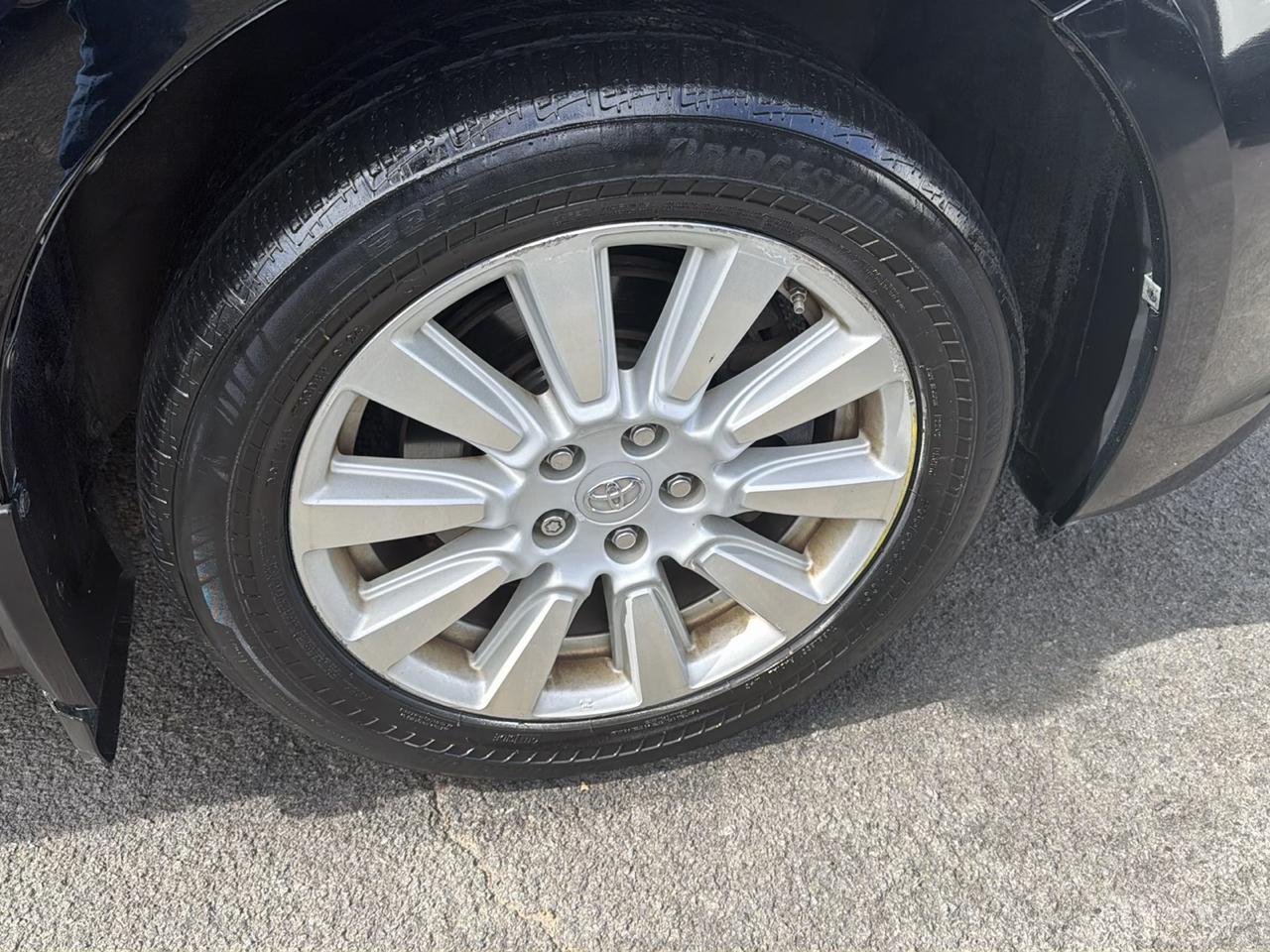 Toyota Sienna Limited Premium AWD 7-Passenger (Natl) 2017