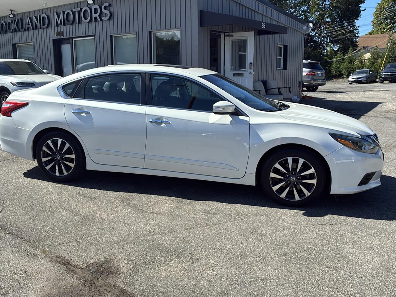 Nissan Altima 2.5 SL Sedan 2017