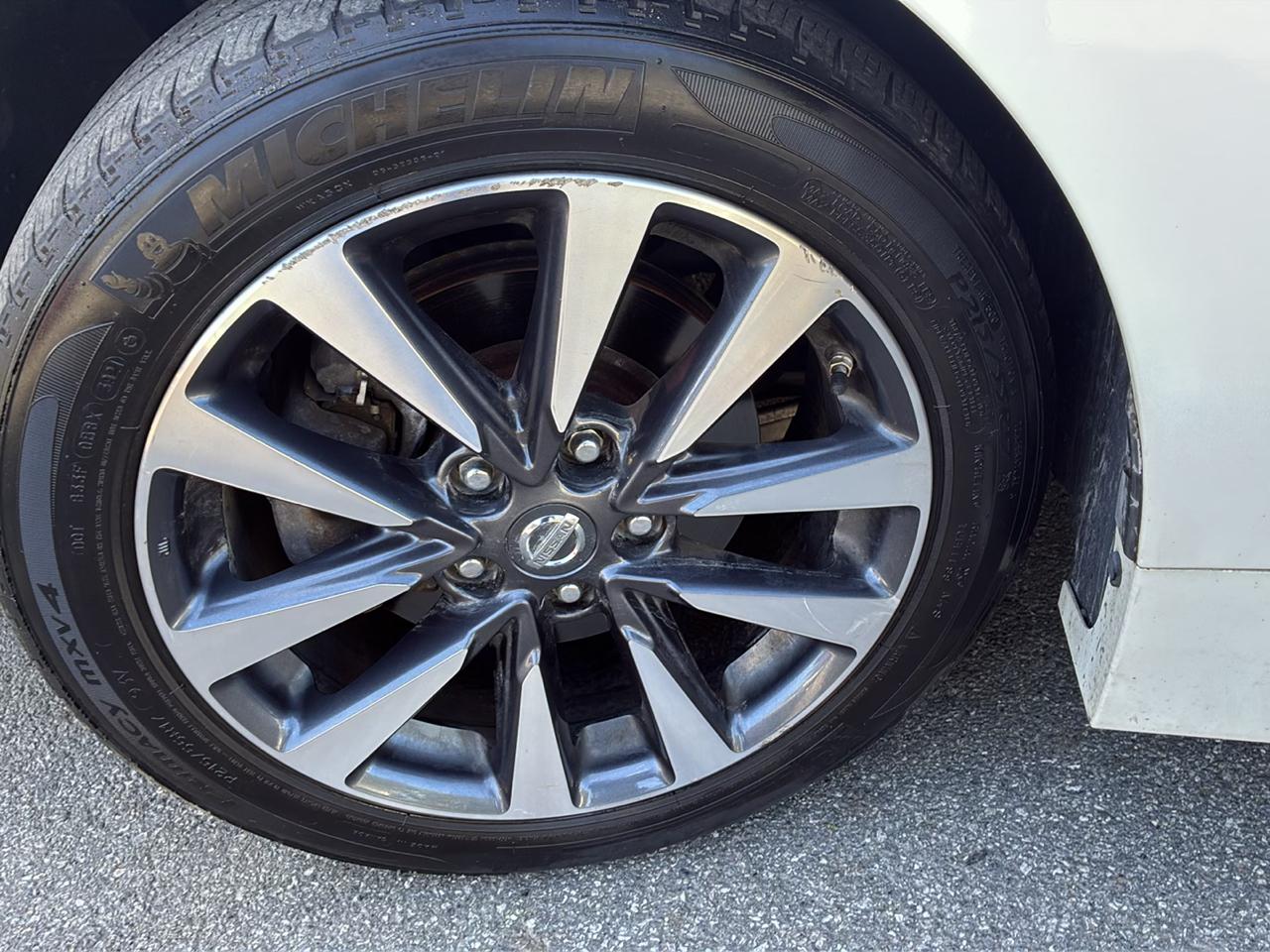 Nissan Altima 2.5 SL Sedan 2017