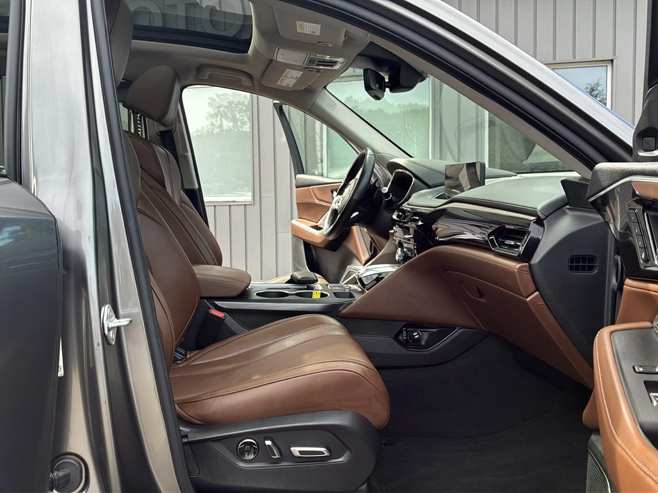Acura MDX SH-AWD w/Technology Package 2024