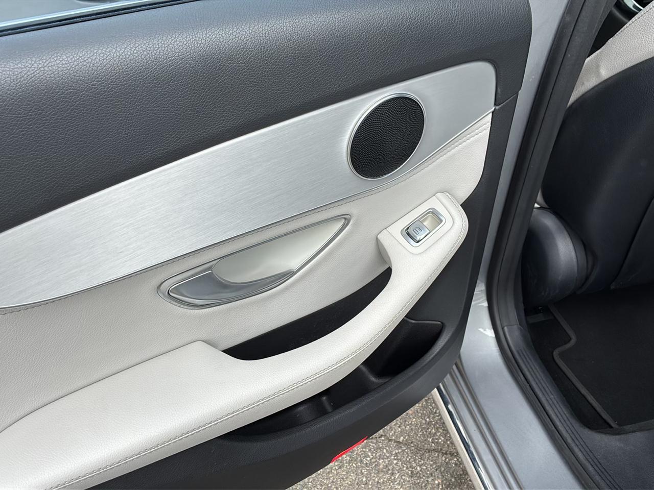 Mercedes-Benz C-Class 4dr Sdn C 300 RWD 2015