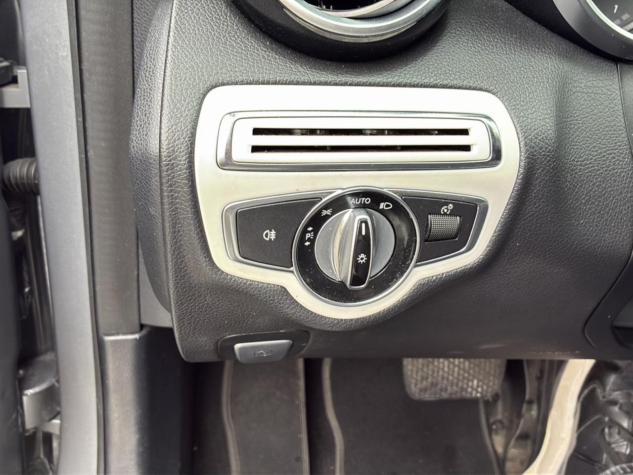 Mercedes-Benz C-Class 4dr Sdn C 300 RWD 2015