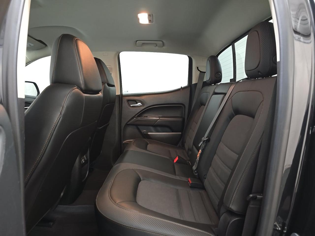 GMC Canyon 4WD Crew Cab 128" AT4 w/Cloth 2022