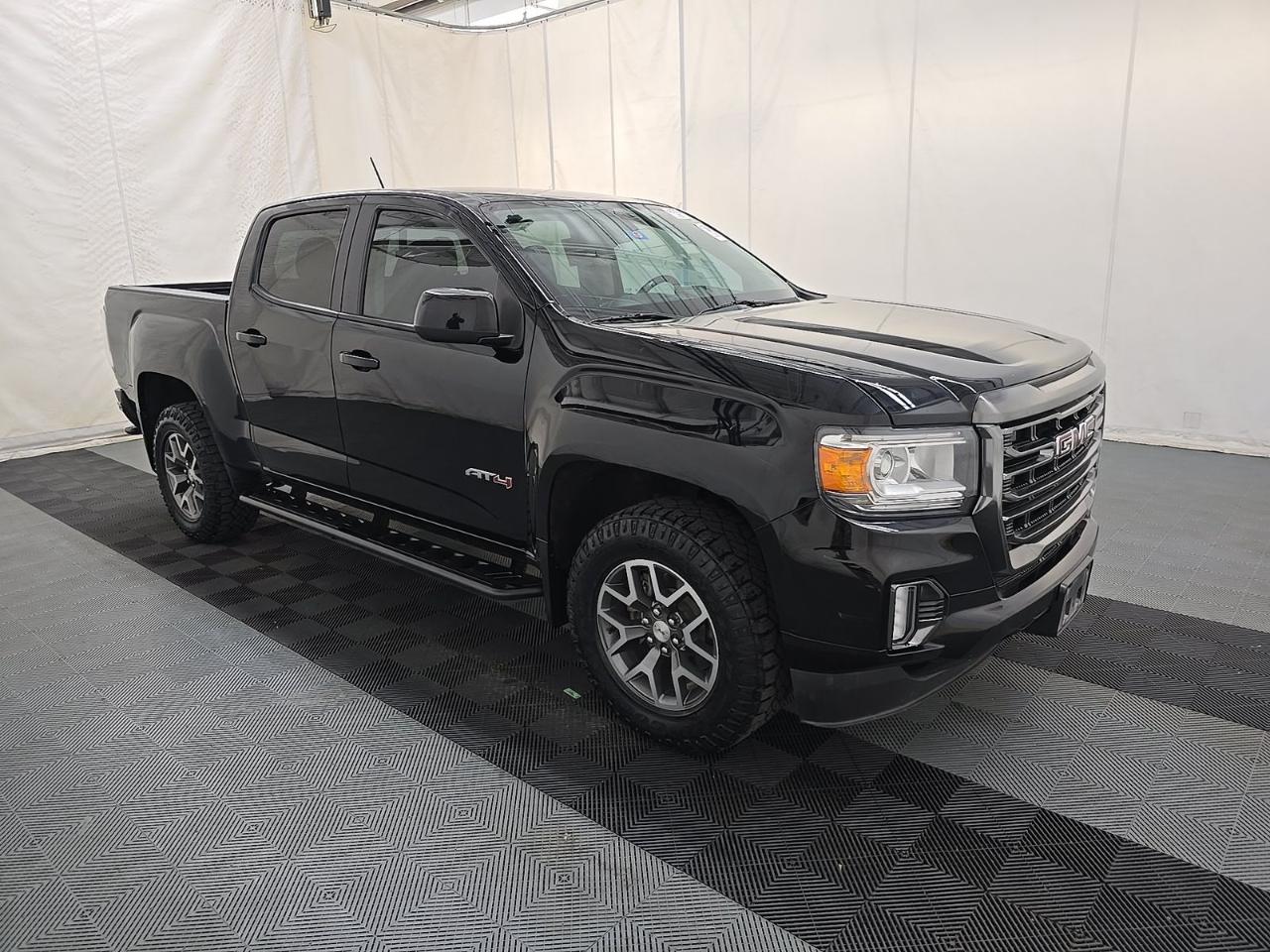 GMC Canyon 4WD Crew Cab 128" AT4 w/Cloth 2022
