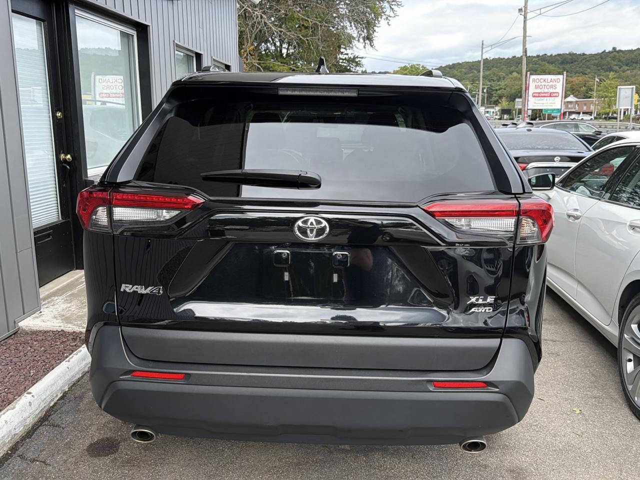 Toyota RAV4 XLE AWD (Natl) 2025
