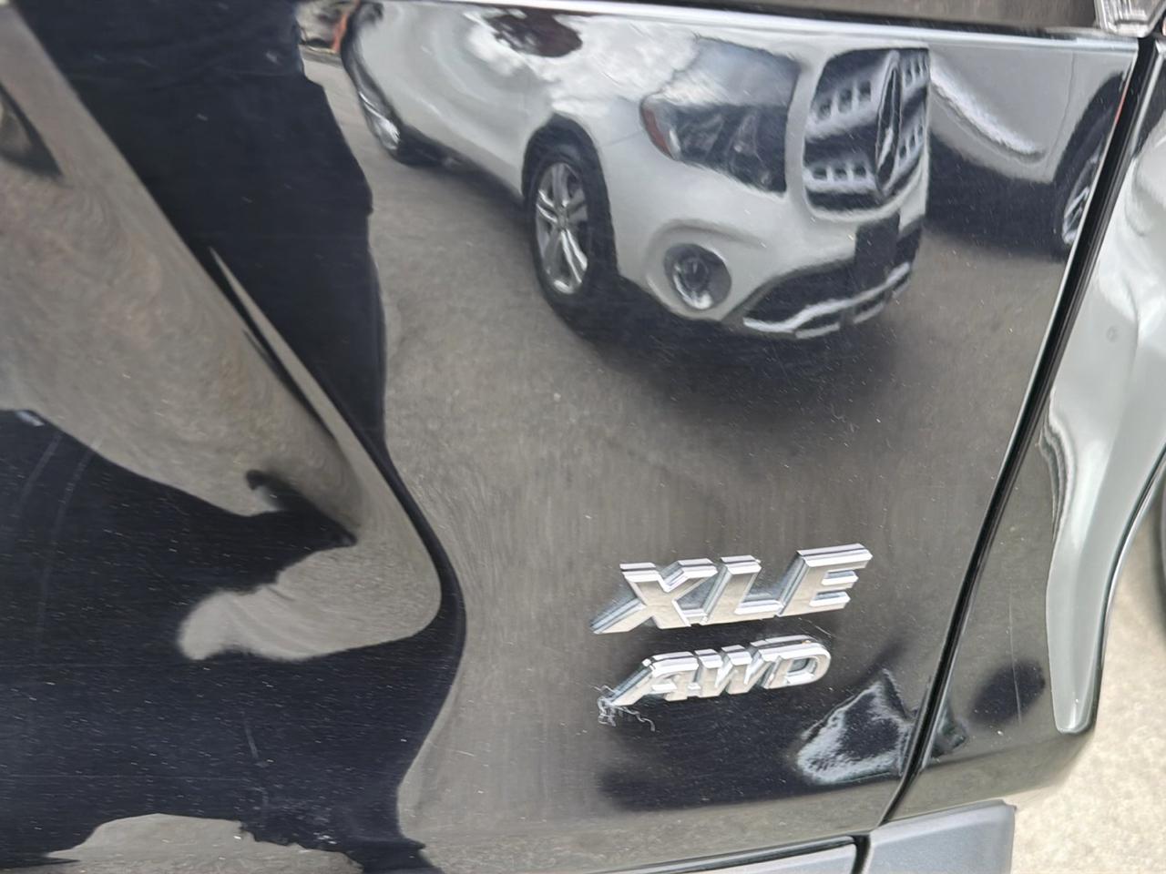 Toyota RAV4 XLE AWD (Natl) 2025