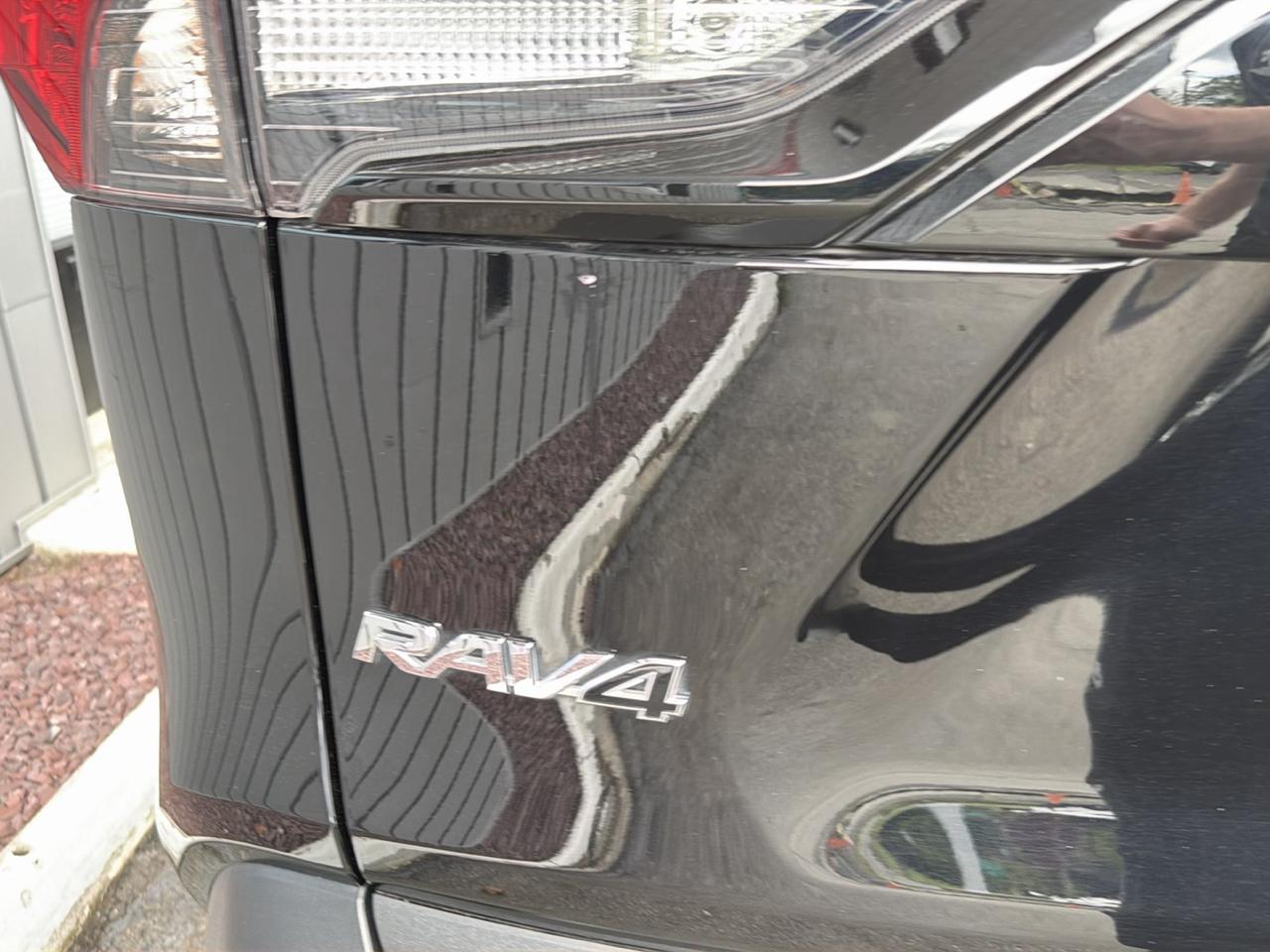 Toyota RAV4 XLE AWD (Natl) 2025