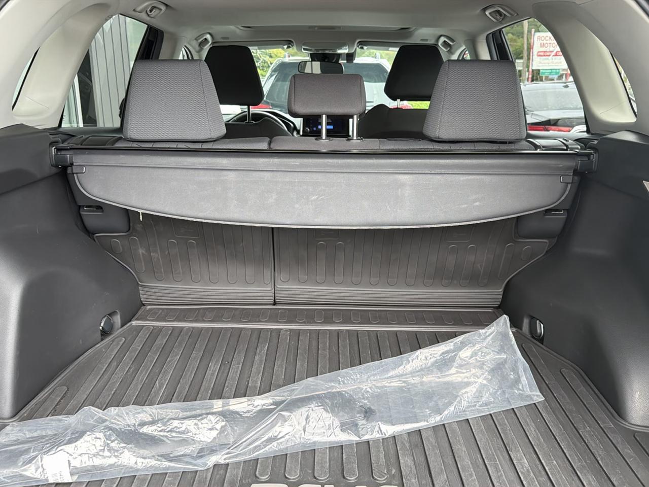 Toyota RAV4 XLE AWD (Natl) 2025