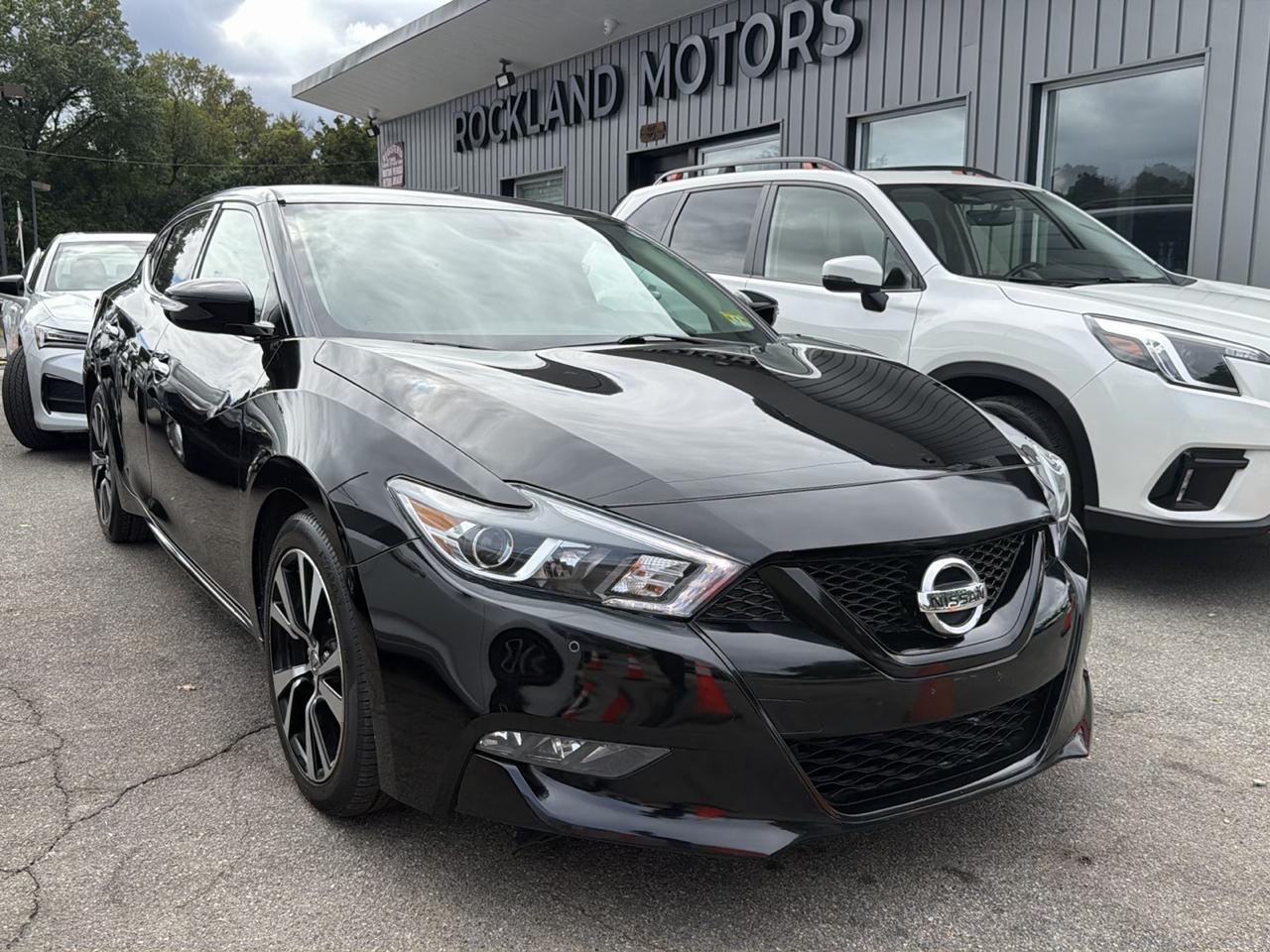 Nissan Maxima SV 3.5L 2017