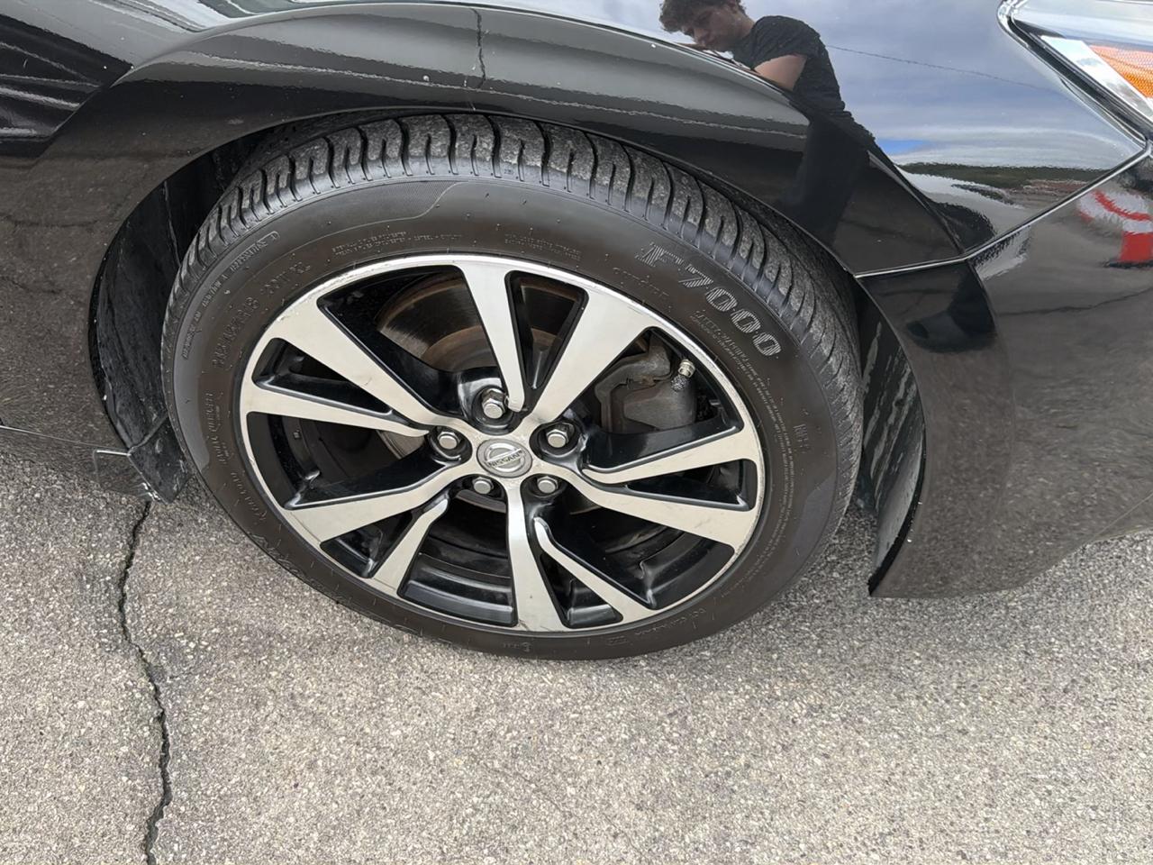 Nissan Maxima SV 3.5L 2017
