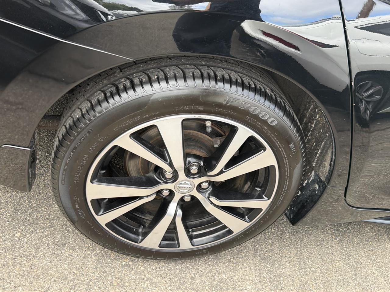 Nissan Maxima SV 3.5L 2017