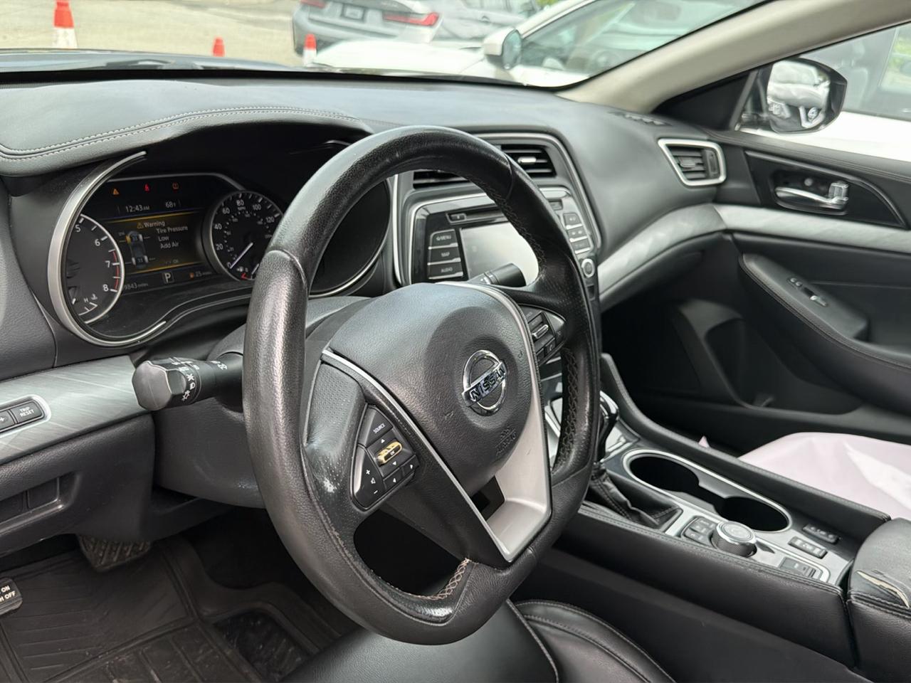 Nissan Maxima SV 3.5L 2017