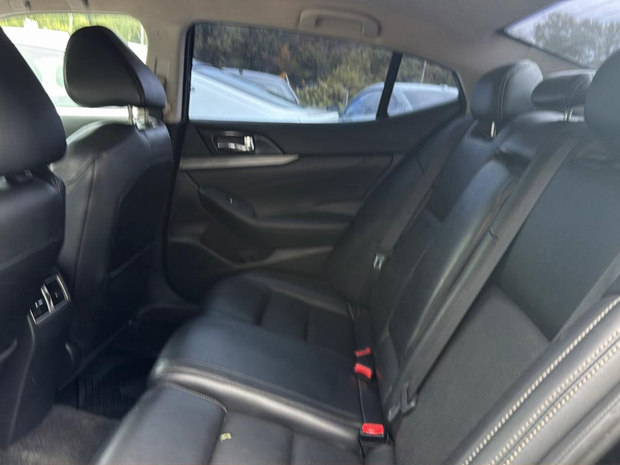 Nissan Maxima SV 3.5L 2017