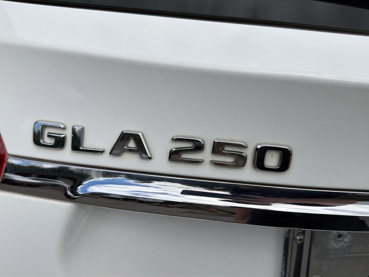 Mercedes-Benz GLA GLA 250 4MATIC SUV 2019