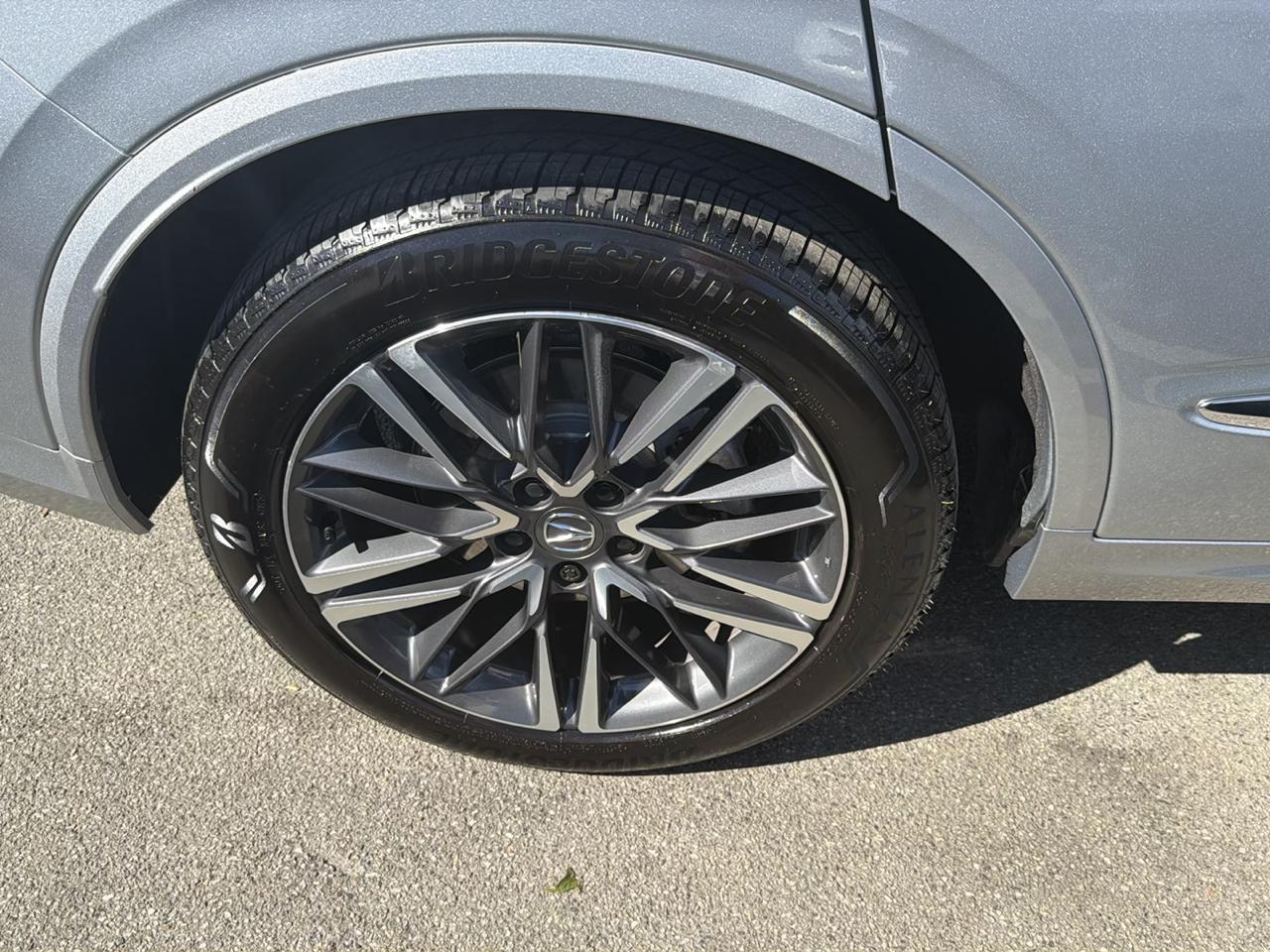 Acura MDX SH-AWD w/Advance Package 2026