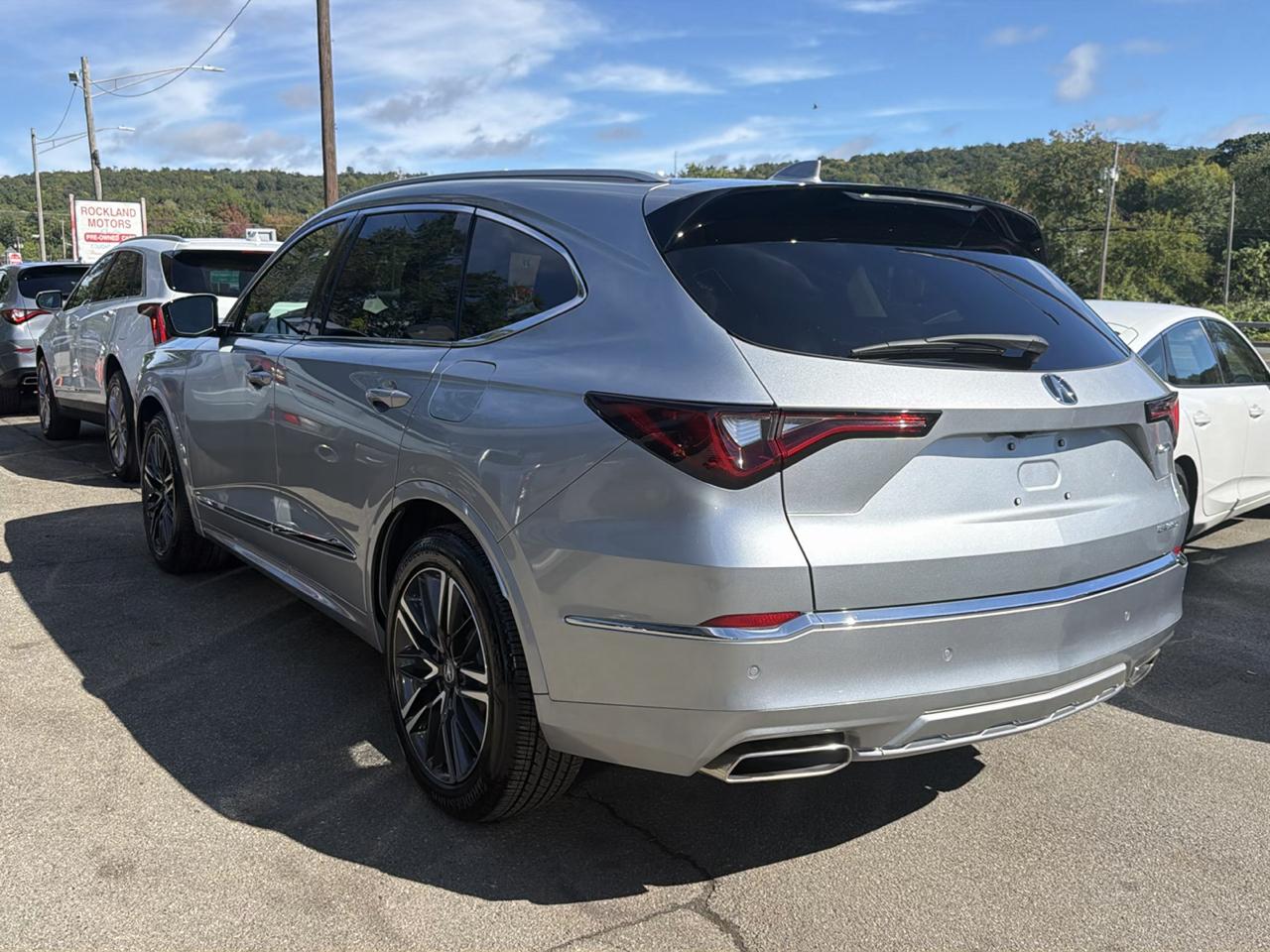 Acura MDX SH-AWD w/Advance Package 2026