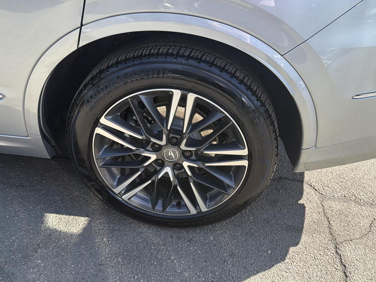 Acura MDX SH-AWD w/Advance Package 2026