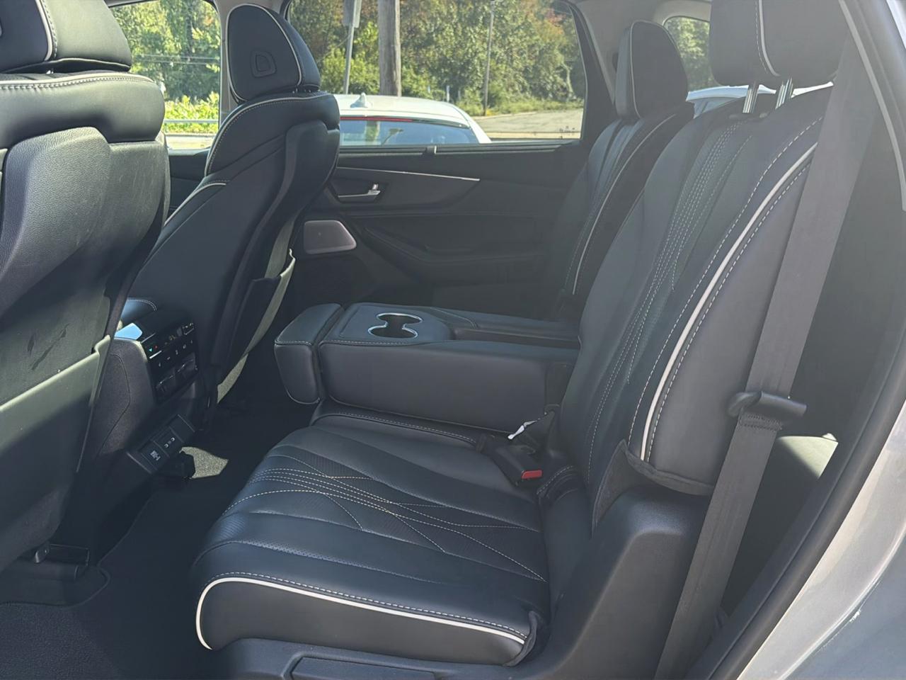 Acura MDX SH-AWD w/Advance Package 2026