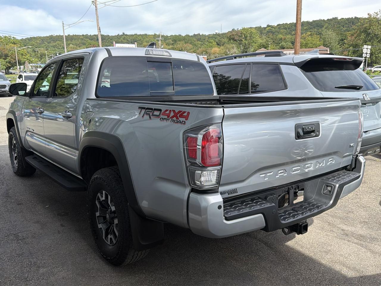 Toyota Tacoma 4WD TRD Off Road Double Cab 5' Bed V6 MT (Natl) 2022