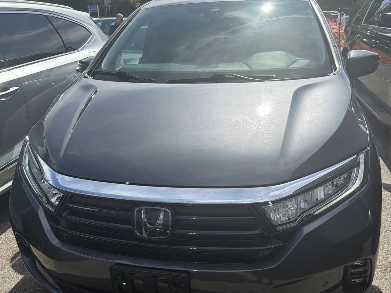 Honda Odyssey Touring Auto 2024
