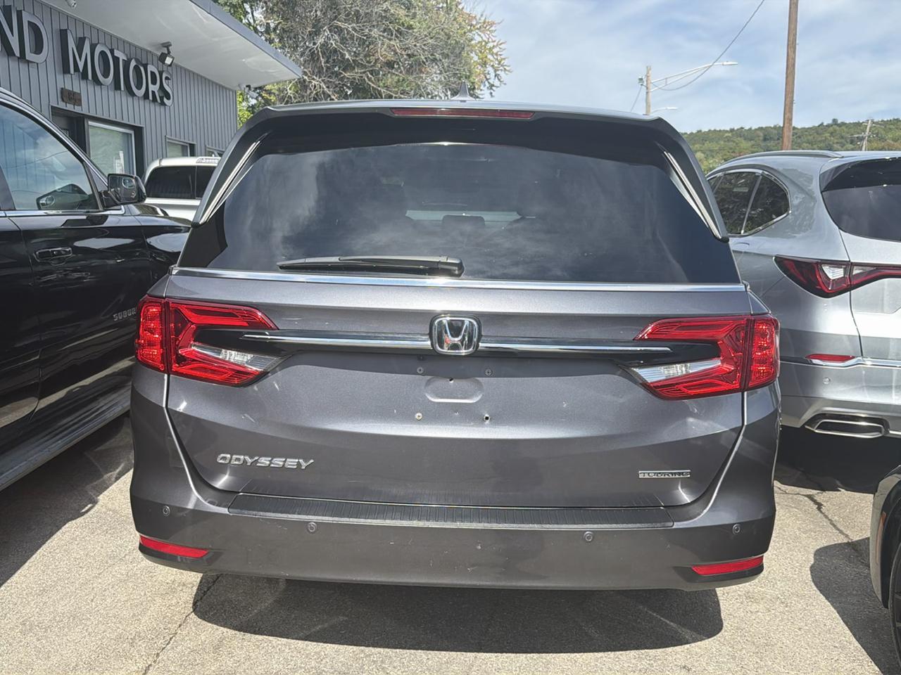 Honda Odyssey Touring Auto 2024