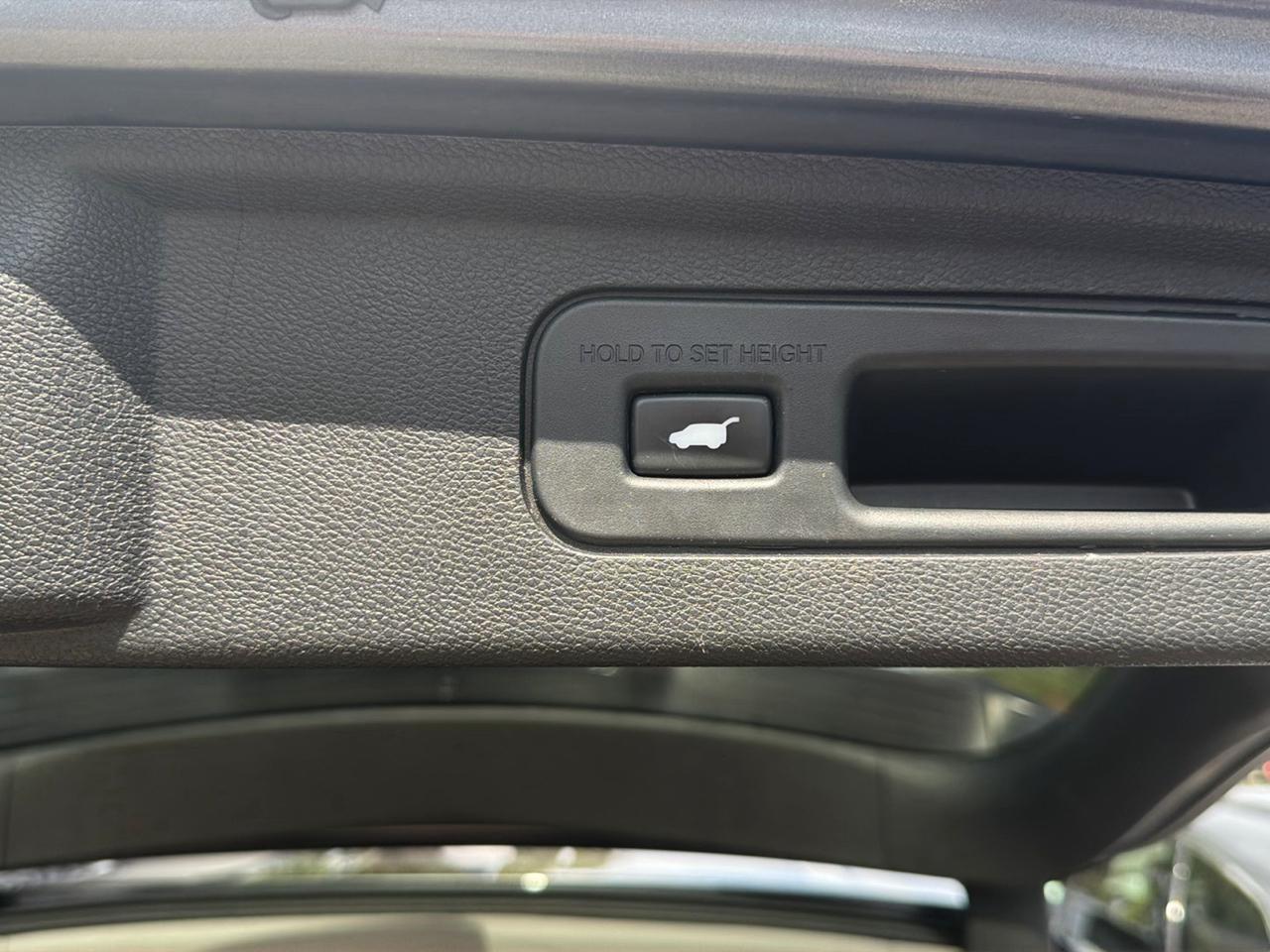 Honda Odyssey Touring Auto 2024